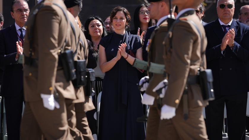La separación artificial entre el pueblo de Madrid y su Ejército, que es una de las instituciones más queridas, no se había visto nunca