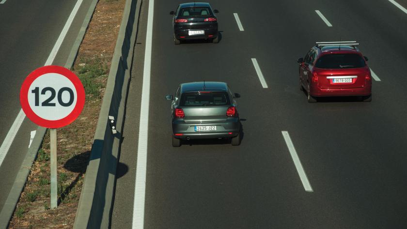 La Comunidad de Madrid pide a los conductores precaución en los desplazamientos por carretera en Semana Santa Carretera de la Comunidad de Madrid
