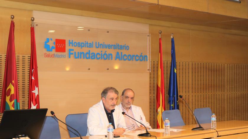 Modoaldo Garrido Director Gerente y Dr Mariano Florez Jefe de Unidad de rehabilitación