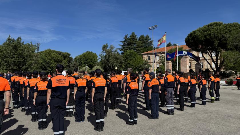 La Comunidad de Madrid incorpora 152 nuevos voluntarios de Protección Civil a 62 agrupaciones municipales Entrega Diplomas curso formación básica Protección Civil en IFISE