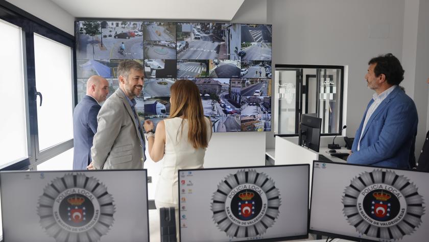 La Comunidad de Madrid invierte 1,2 millones en el nuevo Centro de Emergencias de San Martín de Valdeiglesias El consejero García Martín