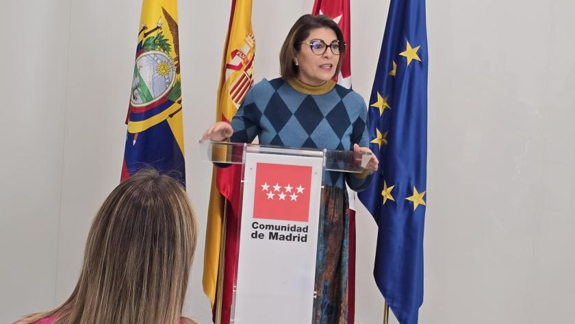Embajadora de Ecuador en un acto con la Comunidad de Madrid