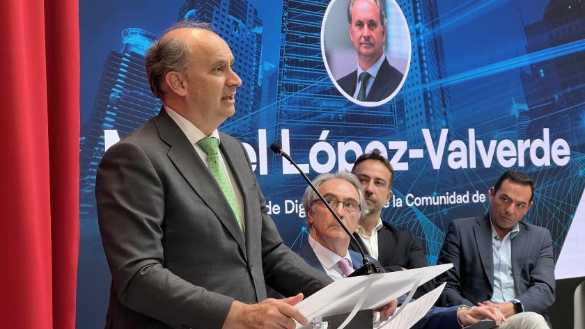 López-Valverde clausura la presentación de La Alianza para la Innovación Urbana El consejero Miguel López-Valverde en la presentación de La Alianza para la Innovación Urbana
