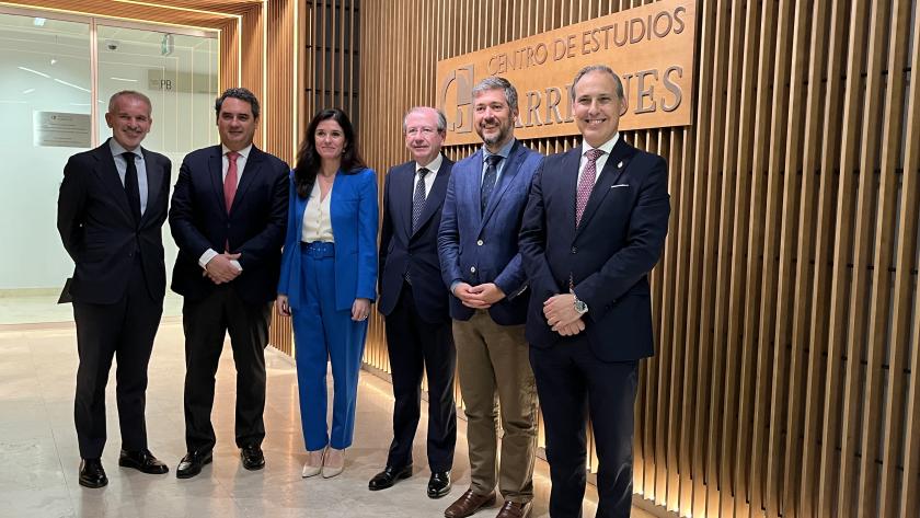 La Comunidad de Madrid destaca el papel de las nuevas generaciones de letrados en la defensa del Estado de derecho El consejero de Presidencia