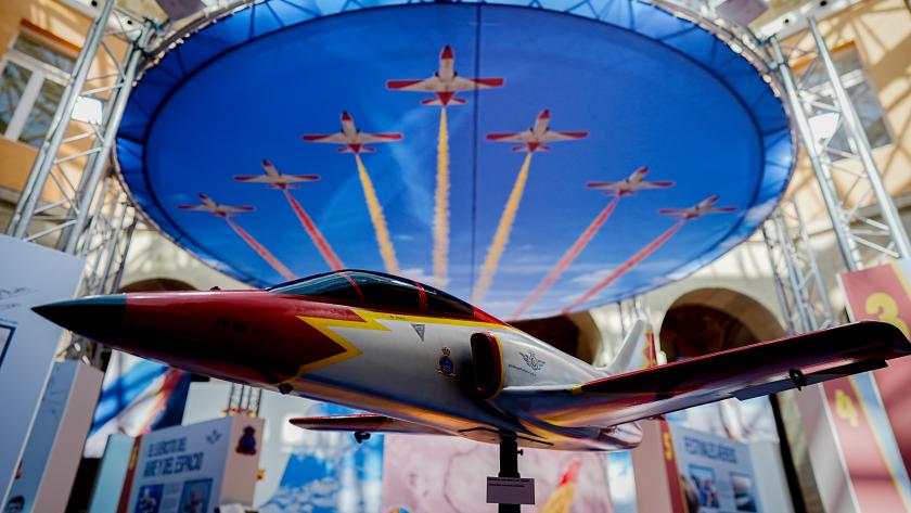 La exposición 40 años de La Patrulla Águila suma más de 17.000 visitantes en la Real Casa de Correos 40 años de La Patrulla Águila