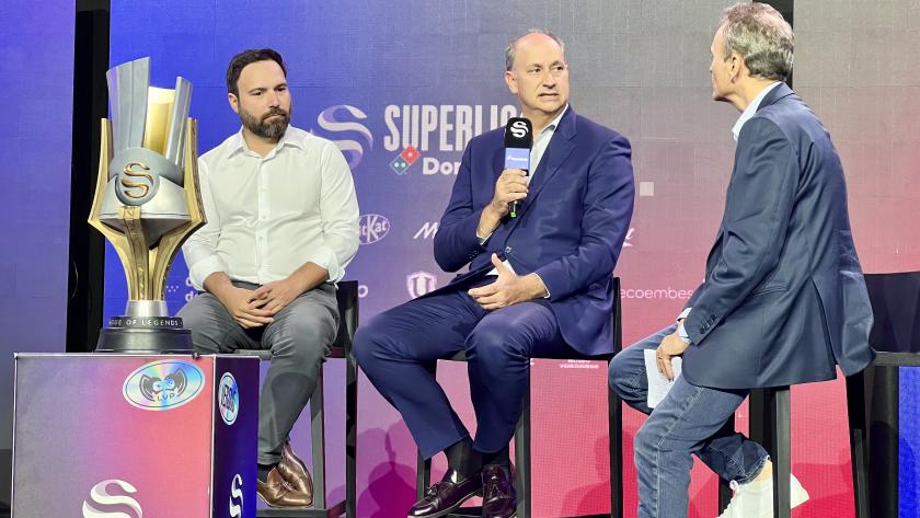El consejero Miguel López-Valverde en la presentación de la Final Four de la Superliga Domino´s de League of Legends de videojuegos