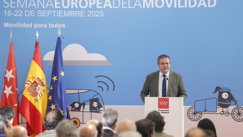 Rodrigo inaugura la jornada Ley de movilidad de la Comunidad de Madrid El consejero Jorge Rodrigo durante la jornada Ley de movilidad de la Comunidad de Madrid