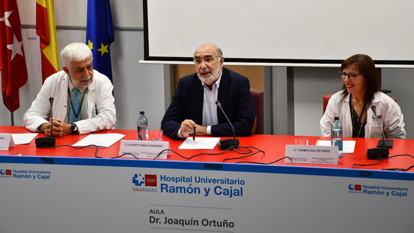 Imagen de la mesa inaugural del evento en el Hospital Universitario Ramón y Cajal
