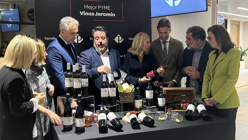 Novillo clausura el acto de entrega de los premios PYME de Carrefour El consejero Carlos Novillo durante la entrega de los premios