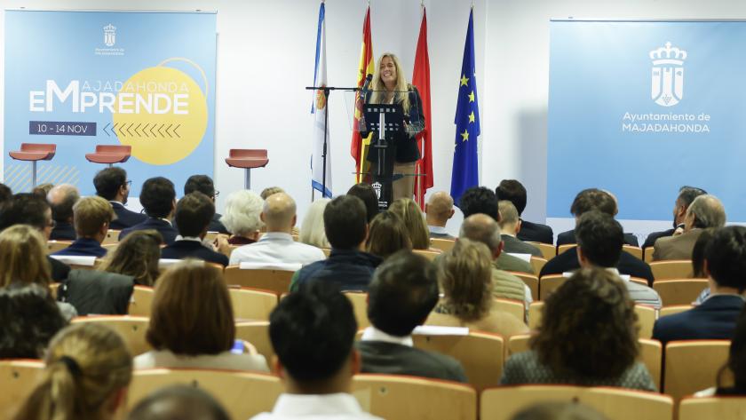 La Comunidad de Madrid invertirá 21,5 millones en Majadahonda para proyectos de salud y acceso a la vivienda La consejera Albert