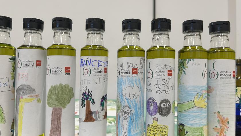 Botes de aceite de oliva virgen extra