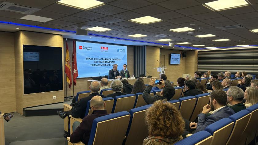 El consejero Carlos Novillo durante la jornada