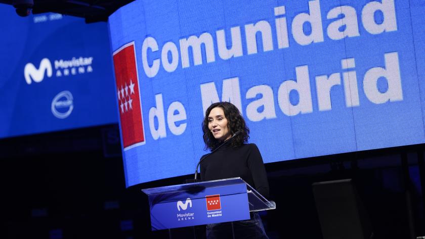 La presidenta Isabel Díaz Ayuso durante su visita a las instalaciones