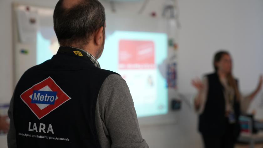 García visita el Centro de Educación Especial Cambrils El viceconsejero José María García durante su visita al Centro