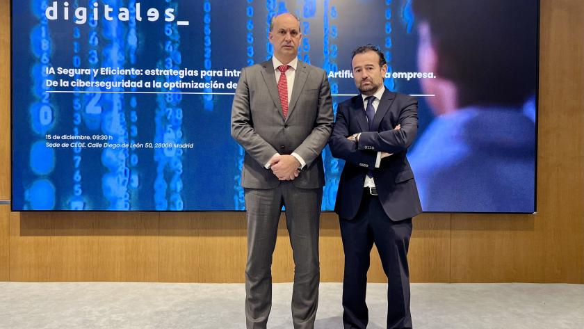 El consejero Miguel López Valverde durante la jornada