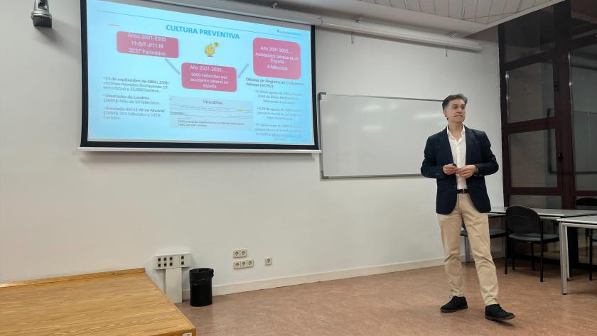 ponente en jornada Winter School 