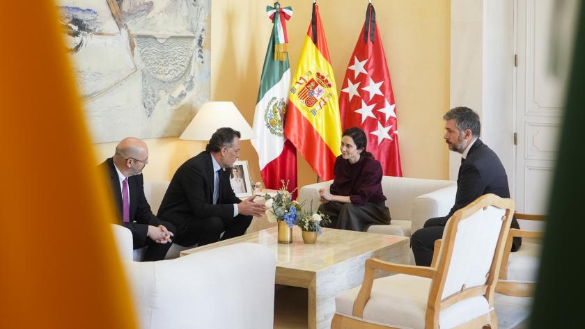 Díaz Ayuso se reúne en la Real Casa de Correos con el gobernador del Estado mexicano de Querétaro La presidenta Isabel Díaz Ayuso