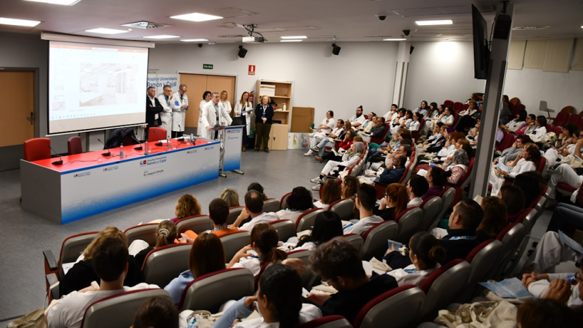Imagen de los asistentes al evento en el Hospital Universitario Ramón y Cajal