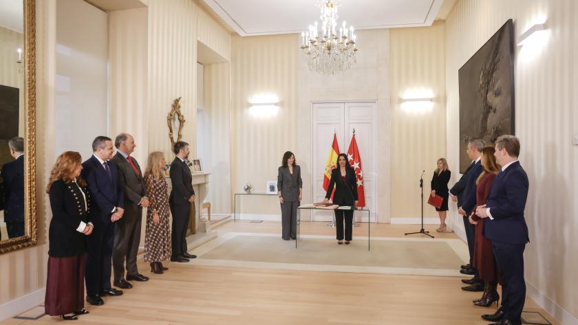 La presidenta Isabel Díaz Ayuso durante la toma de posesión