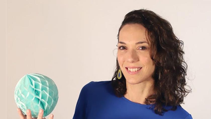 Imagen decorativa, actriz posando