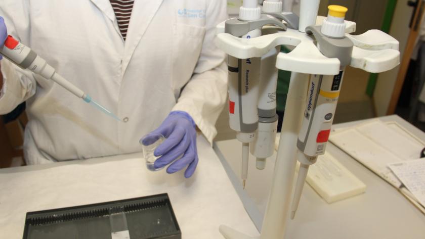 El Clínico investiga la fabricación de un medicamento oral para recién nacidos con falta de oxígeno al nacer
