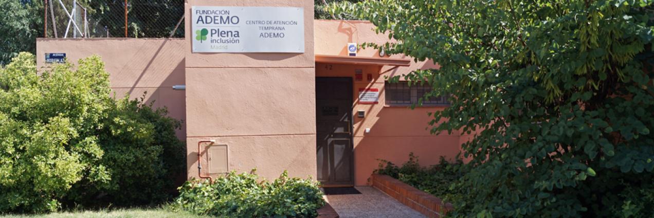 Fachada Centro de Atención Temprana ADEMO / Fundación Raíles