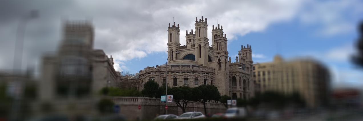Vista exterior del Palacio de Maudes