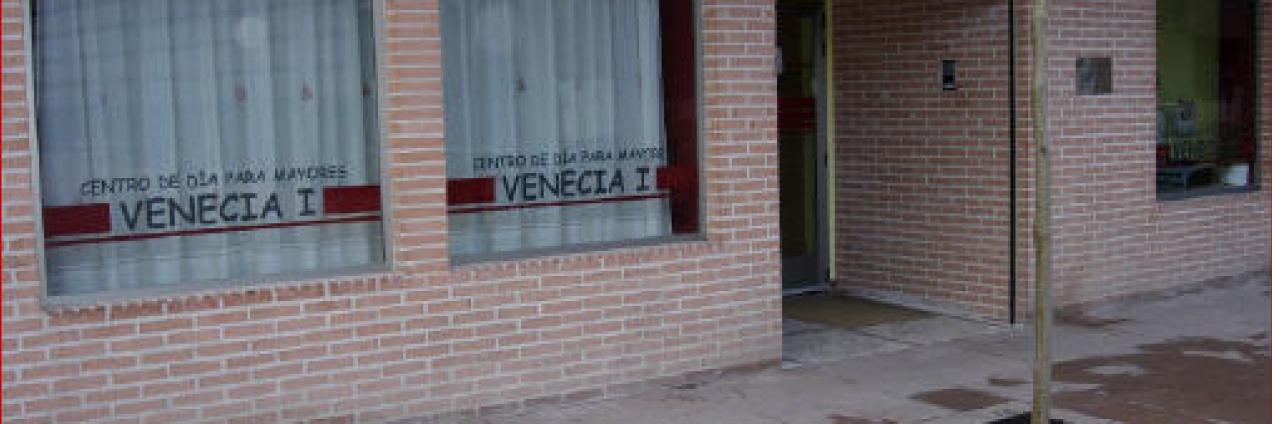 Exterior centro de día personas mayores