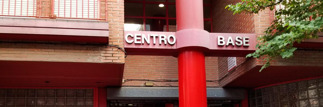 Fachada del Centro Base Nº 2 de la Comunidad de Madrid