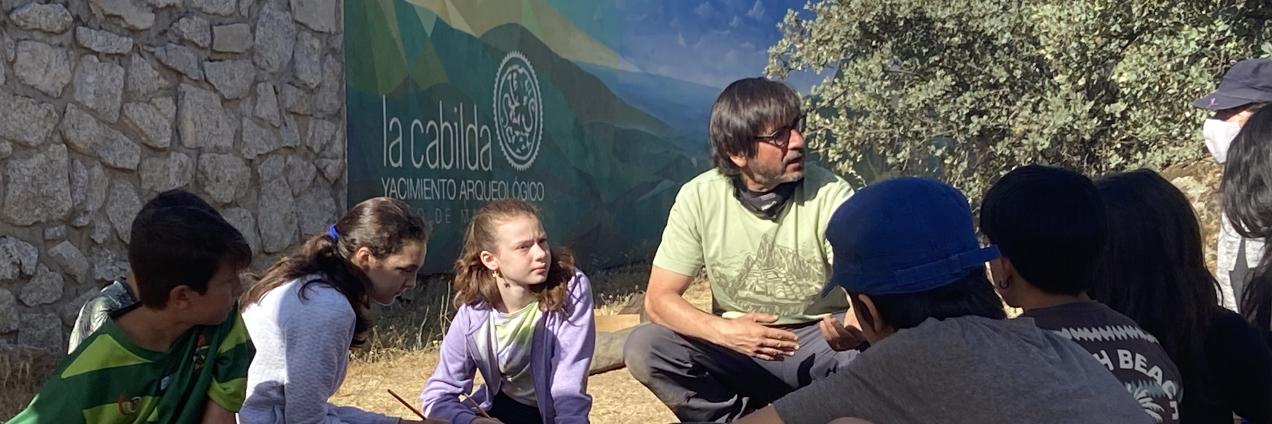 Es un proyecto de cohesión social y que quiere desarrollar la identidad del pueblo