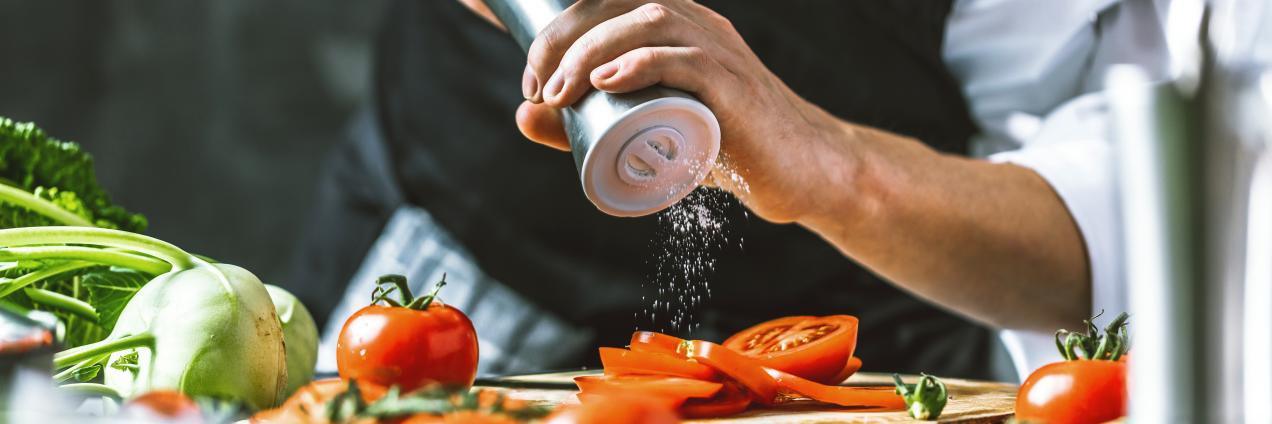 aliñando comida
