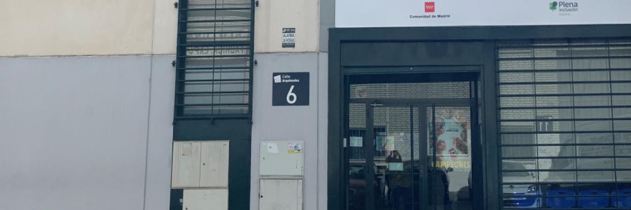 Fachada del Centro Ocupacional Fuenlabrada