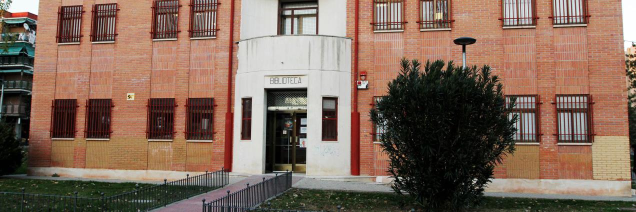 Exterior Biblioteca María Moliner Alcalá de Henares