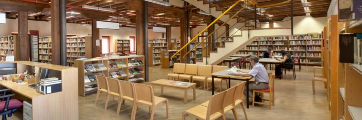 Interior Biblioteca Ricardo de La Vega Getafe