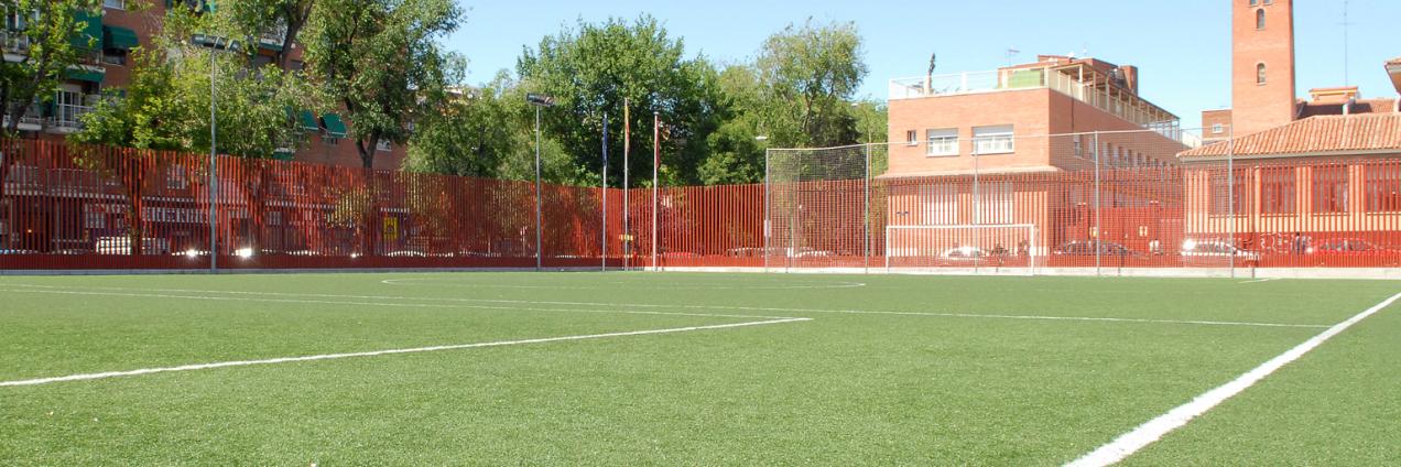Campo de fútbol en las instalaciones deportivas San Vicente de Paúl