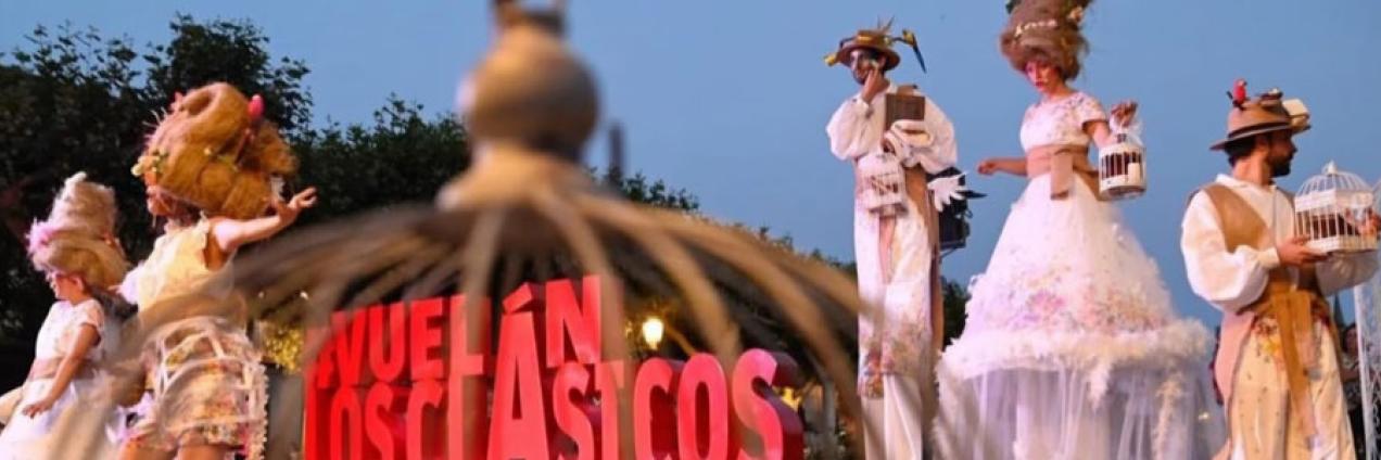 Foto de Pájaros en la cabeza Clásicos en el corazón