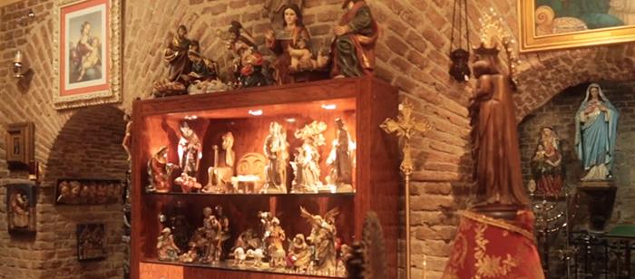 Interior del establecimiento centenario El Ángel