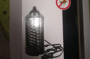 Lámpara antimosquitos