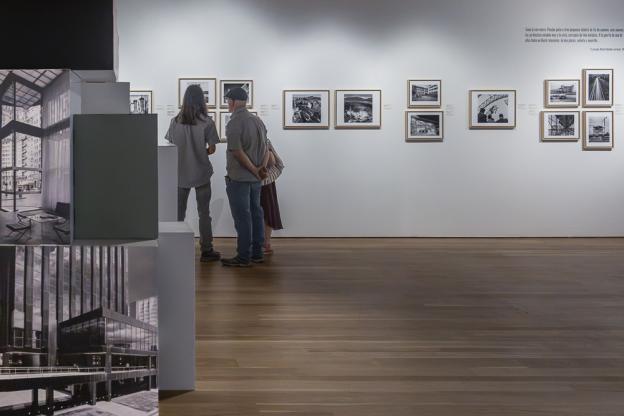 Exposición "Madrid en construcción, 1940-1985" Sala de exposiciones
