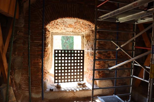 Trabajo de restauración en el Monasterio de Santa María la Real de Valdeiglesias