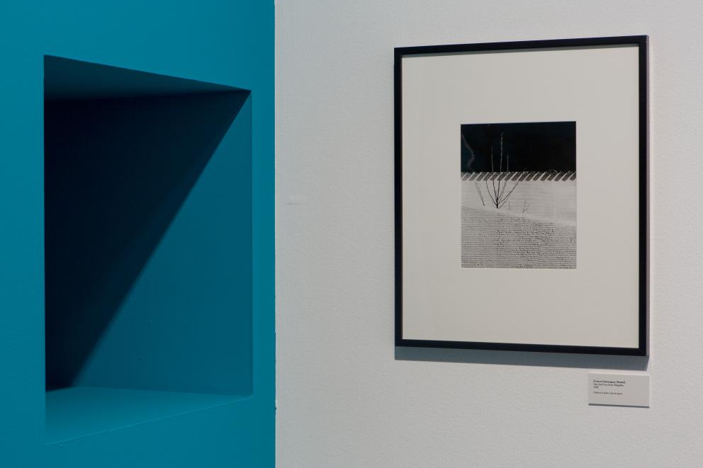 Dos fotos contrapuestas de Paco Gómez con temática abstracta