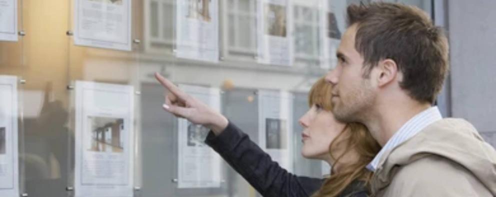 pareja inmobiliaria