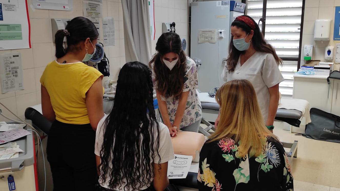 Estudiantes de 4º de ESO visitan el Centro de Salud