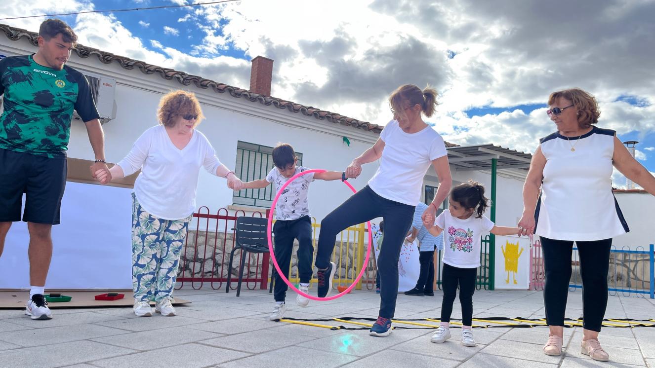Mayores realizando actividad física