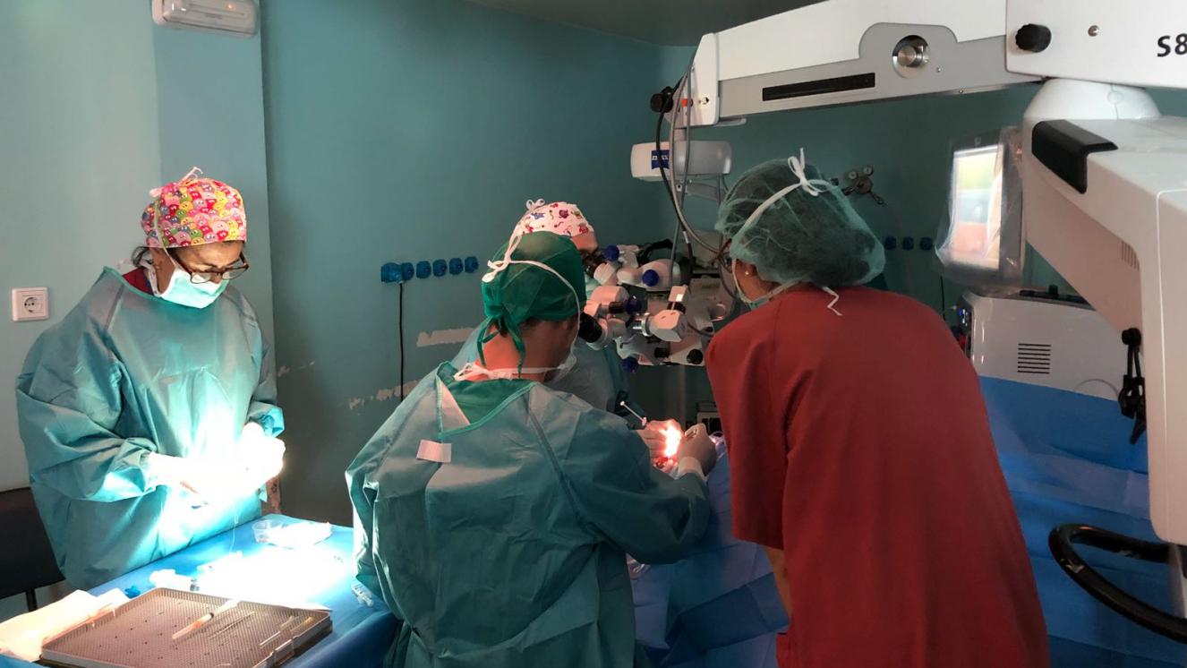 Cirugía Servicio Oftalmología HULP