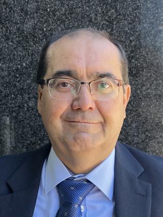 Dr. Mario F. Muñoz