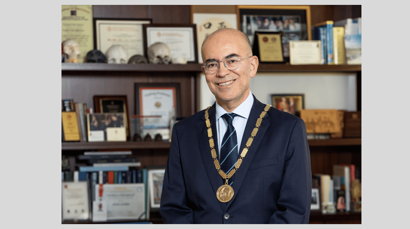 Dr. Julio Acero