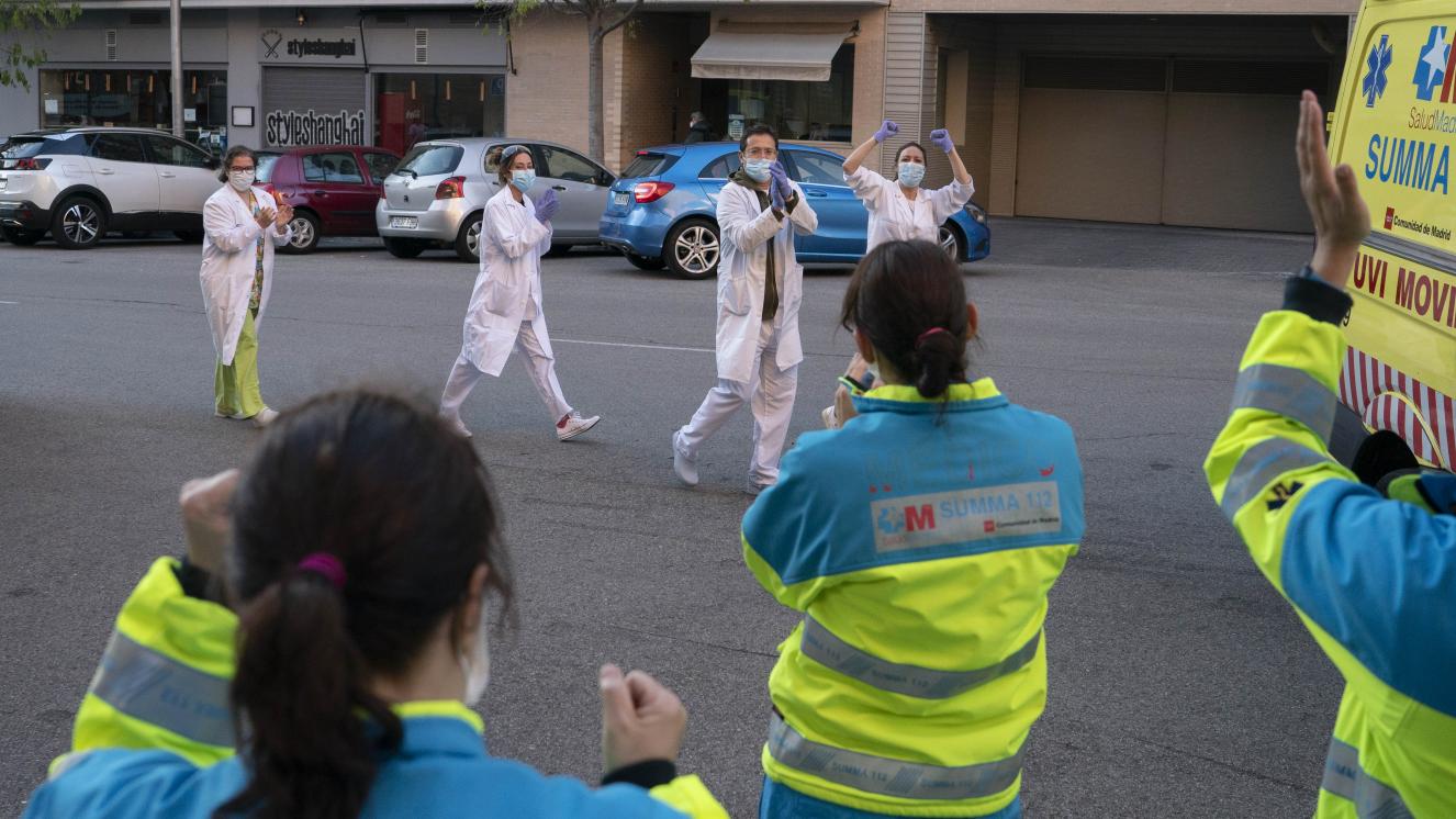 Profesionales del SUMMA 112 y de atención primaria unidos ante el COVID19