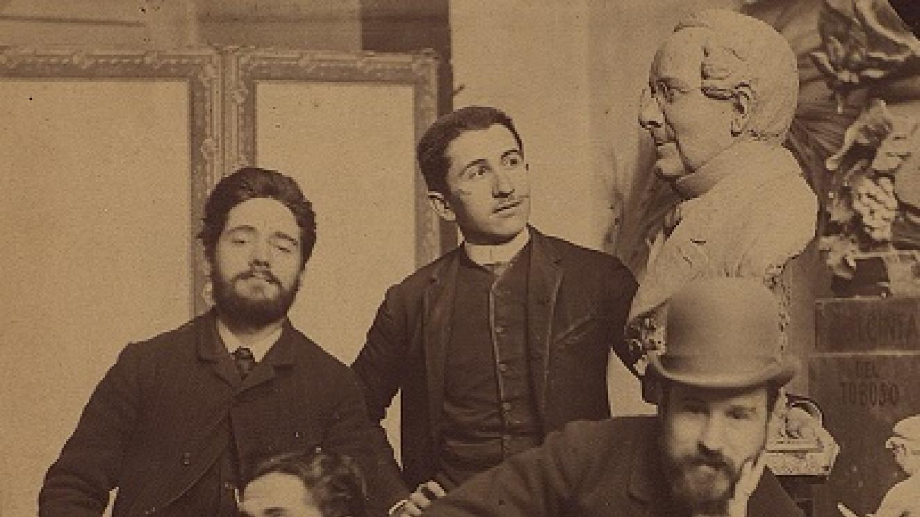 Fotografía en el taller del escultor Ángel Díaz