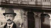 Imagen de Manuel de Falla sobre fachada del Teatro Lara